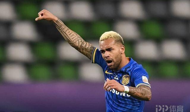  多特蒙德新援破门助球队客场逼平莱比锡  