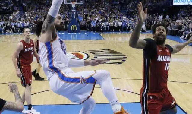  法兰克福主场遇阻平局，争四前景再生新悬念