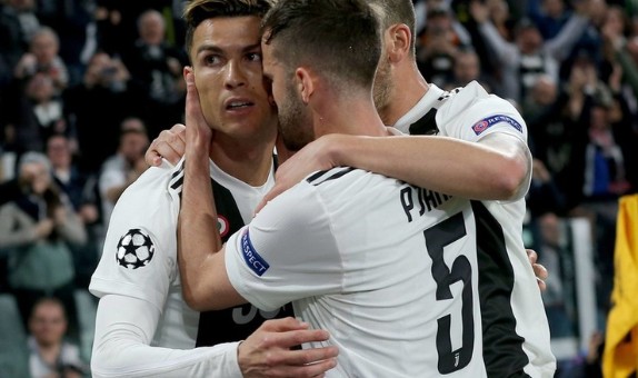  佛罗伦萨绝平争冠对手，送尤文赛季首败  