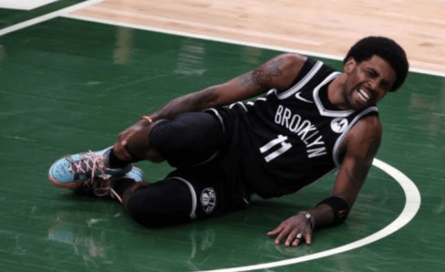  三球脚踝扭伤，黄蜂不敌篮网  